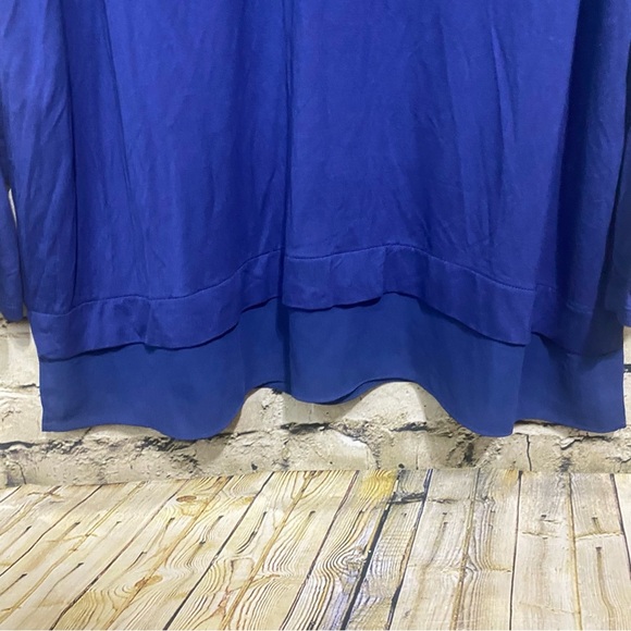 Chicos Blue Chiffon Hem Soft Long Sleeve V Neck Tunic Top - Picture 3 of 6